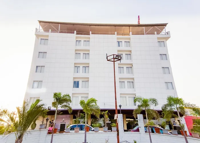 Papaya Tree Hotel