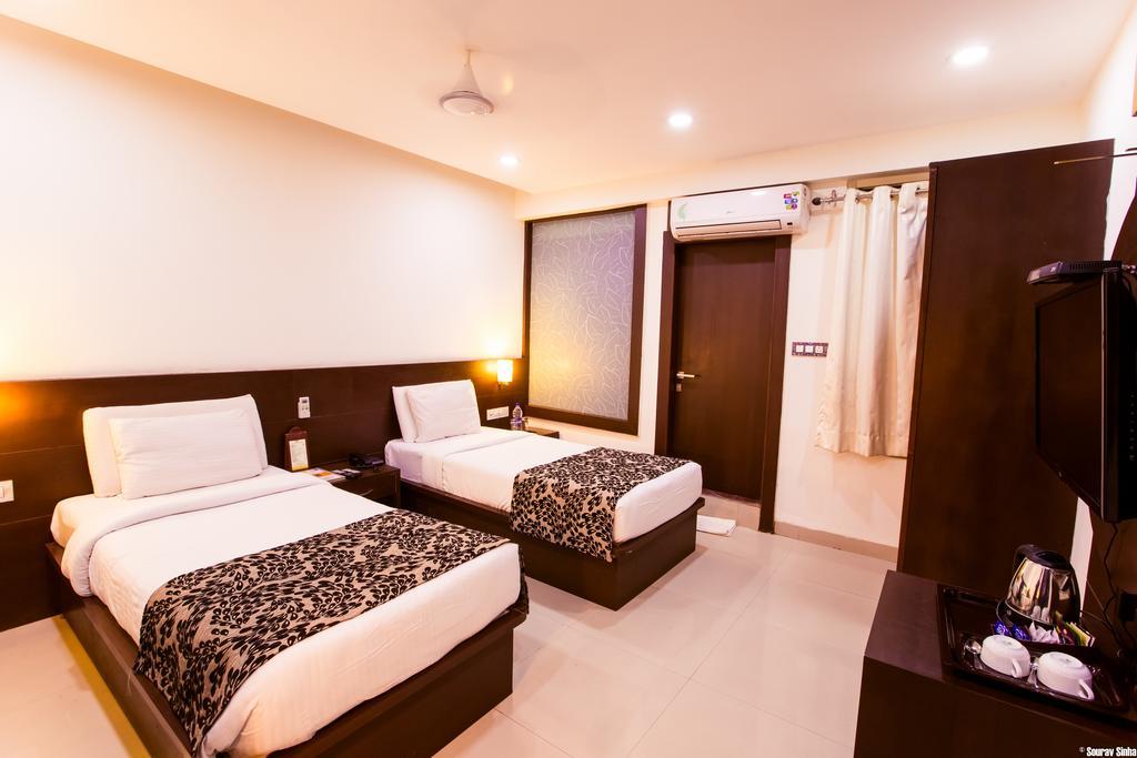 Papaya Tree Hotel