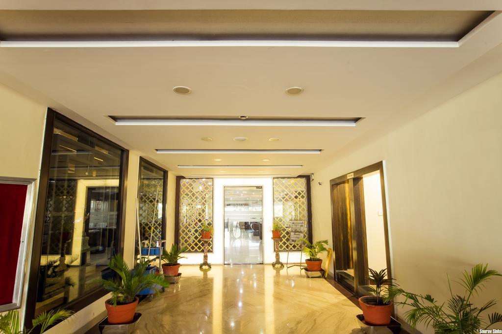 Papaya Tree Hotel